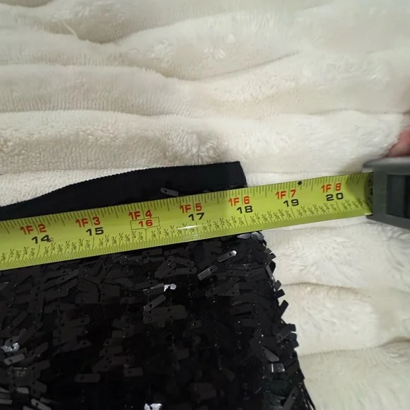 Ann Taylor Women’s Black Sequin Above Knee Length Skirt Size 14 - Picture 4 of 6